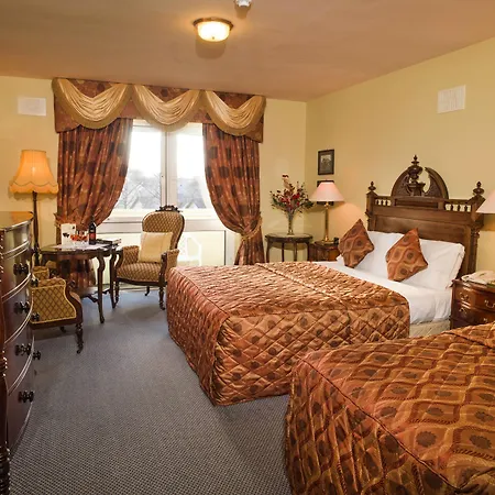 Earls Court House Guest house 4*
