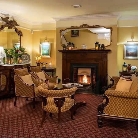 Earls Court House 게스트하우스 4*