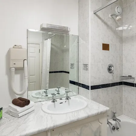 Guest house Earls Court House Killarney