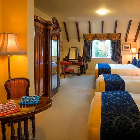 게스트하우스 Earls Court House 4*