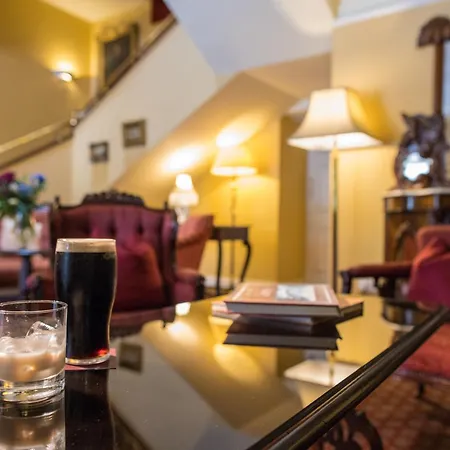 Earls Court House Гостевой дом