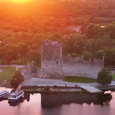 Earls Court House Гостевой дом 4*